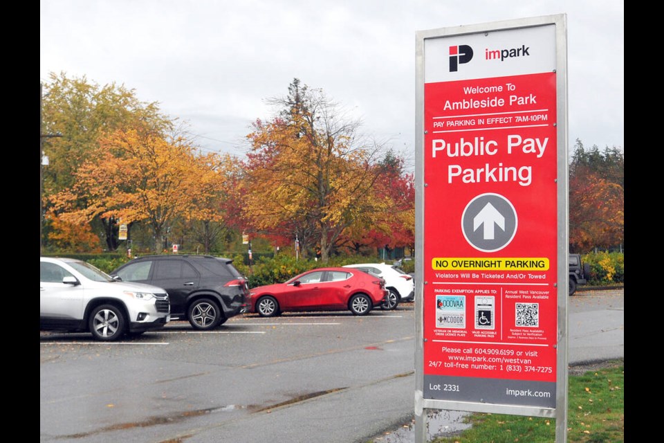 ambleside-parking kirk lapointe